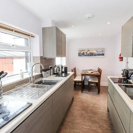 Oakhurst Semesterbostad *